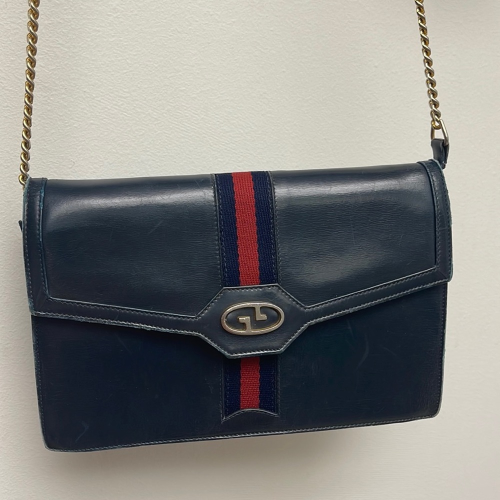 Authentic vintage 1990s Navy Blue Gucci gold chain strap